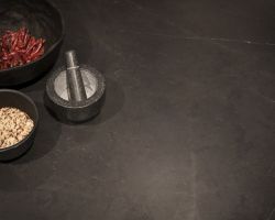 Storm Negro ストームネグロ